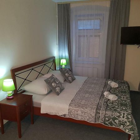Elg Rooms Postojna Eksteriør bilde